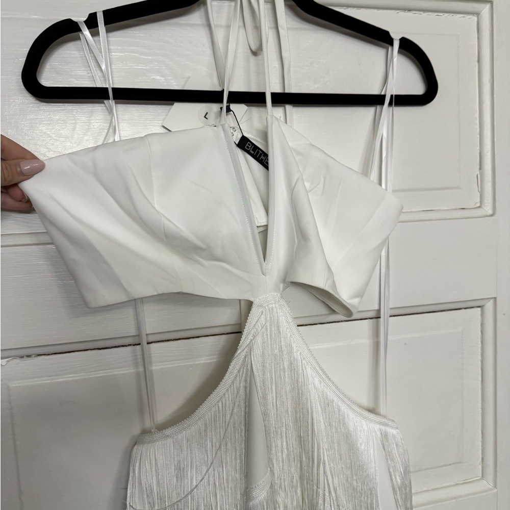 Chic Fringe Jumpsuit with Halter Neck - Picture 7 of 10